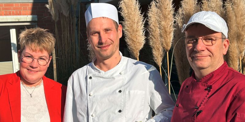 Bild von links: Melanie Baumgärtner EL, Christian Fuhlbohm (Koch), Björn Eberhardt (Küchenleitung)